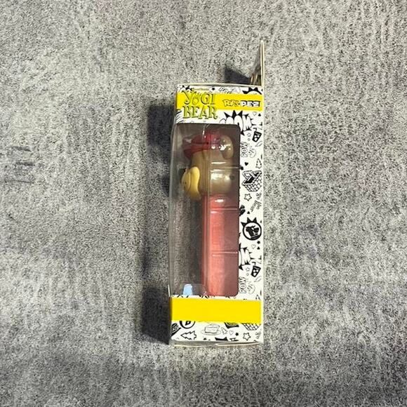 Funko Pop Pez Red Yogi Bear Chase Limited Edition New in Box - Picture 3 of 7